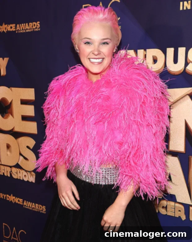 Pink-Haired JoJo Siwa Reunites with Abby Lee Miller 2 JoJo Siwa with pink hair at Industry Dance Awards 2022