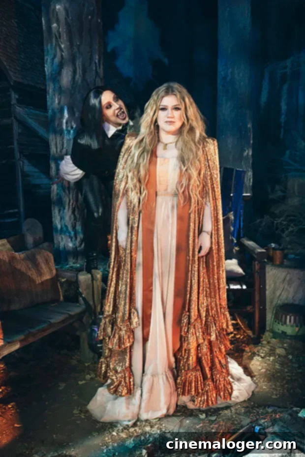 Kelly Clarkson Haunts Halloween Talk Show as Ghostly Stevie Nicks 2 kelly clarkson