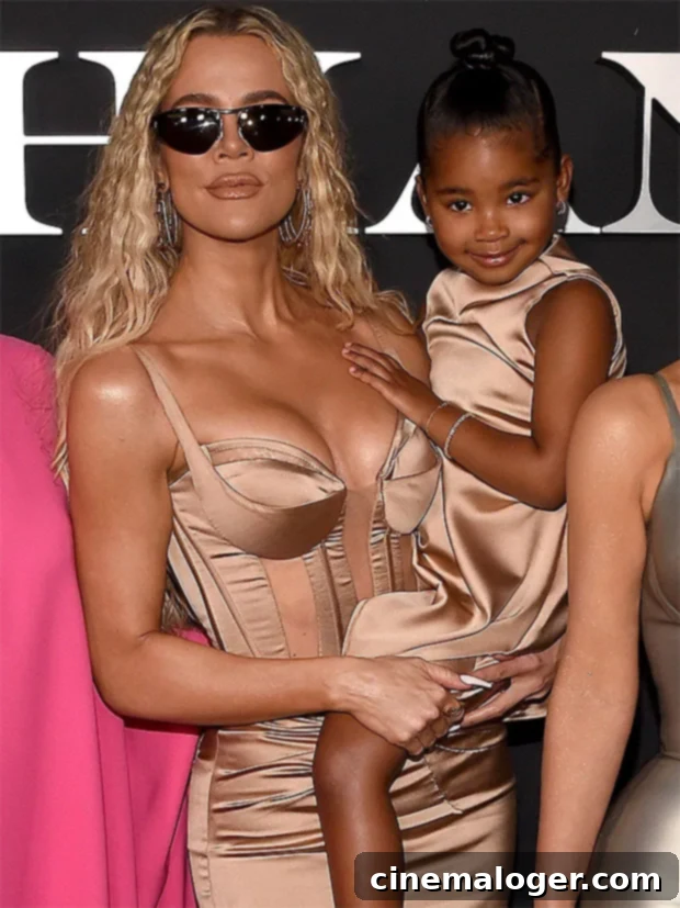 Khloe Kardashian and True Thompson's Purr-fectly Matched Cat Costumes for Halloween 2 Khloe Kardashian and True Thompson