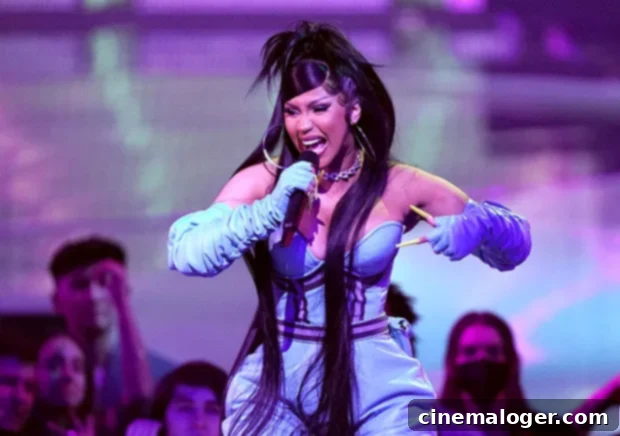 Cardi B Comforts Grieving Offset At LAX Following Cousin Takeoffs Death 4 Cardi B 2022 American Music Awards