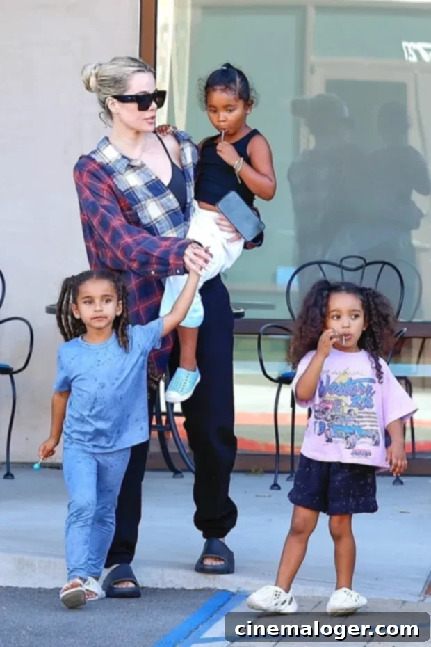 Khloe Kardashian Captures True and Chicago's Adorable Cousin Dance Party 3 Khloe Kardashian