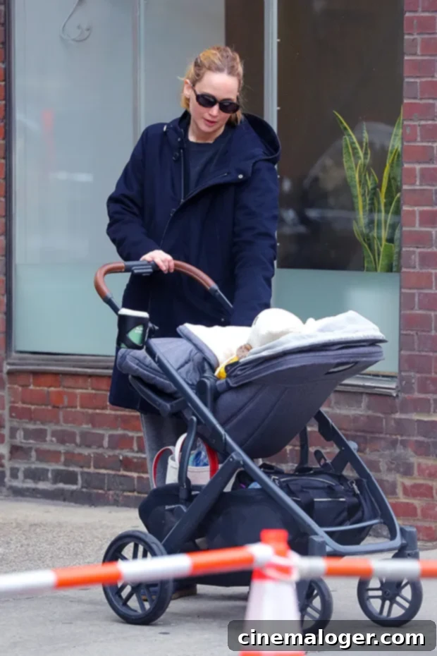 Jennifer Lawrence's Makeup-Free NYC Outing with Baby Cy 3 Jennifer Lawrence, Cy