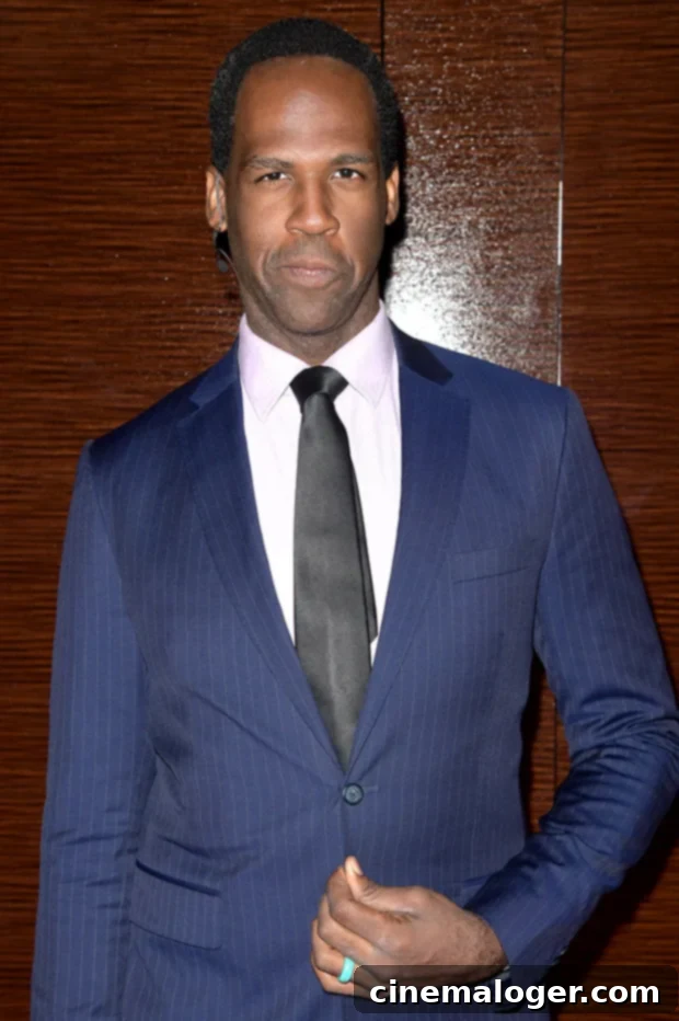 Quentin Oliver Lee: Broadway's ‘Phantom’ Star Dies At 34 – 5 Essential Facts 2 Quentin Oliver Lee, a Broadway performer, passed away at 34 after battling colon cancer, leaving behind a legacy of remarkable stage roles and a loving family. (Gustavo Caballero/South Beach Photo/Shutterstock)