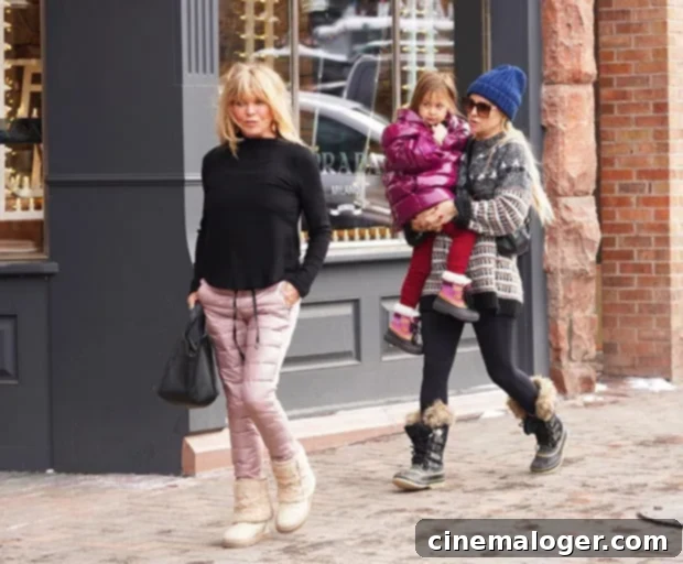 Goldie Hawn, Kate Hudson, and Rani Rose's Aspen Shopping Spree 2 Goldie Hawn, Kate Hudson, and Rani Rose walking in Aspen
