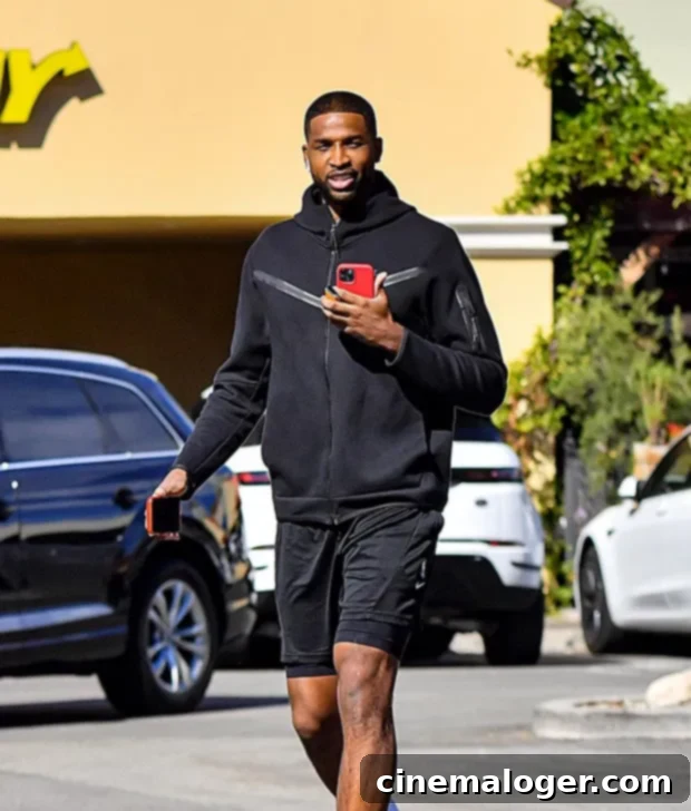 Tristan Thompson's Shirtless Workout Photo Gets Roasted by Fans 2 Tristan Thompson