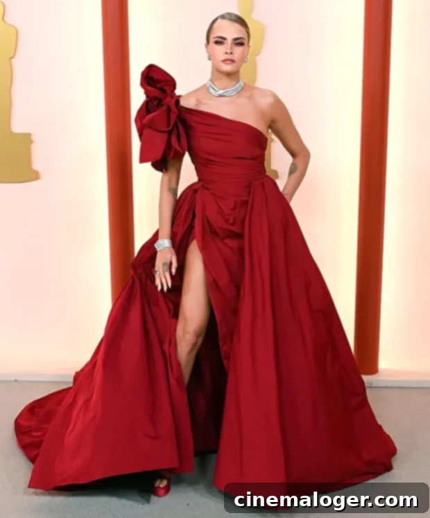 Cara Delevingne's Oscars Slit Gown Channels Angelina Jolie's Legendary Leg 2 Cara Delevingne