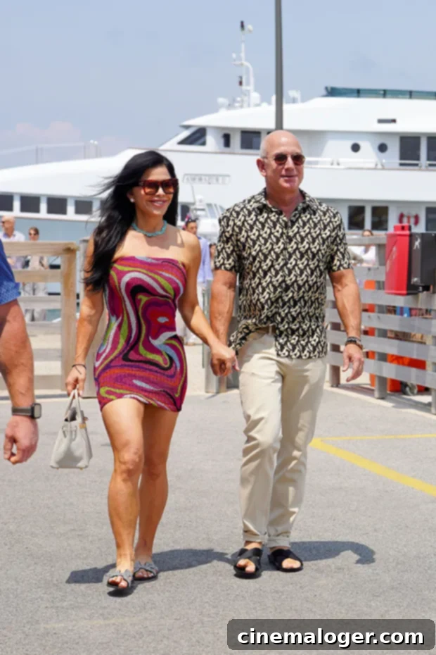 Lauren Sánchez Flaunts Black Bikini For Vacation Selfies Aboard Jeff Bezos’ Half-Billion Dollar Yacht 3 Lauren Sánchez and Jeff Bezos holding hands in St. Tropez