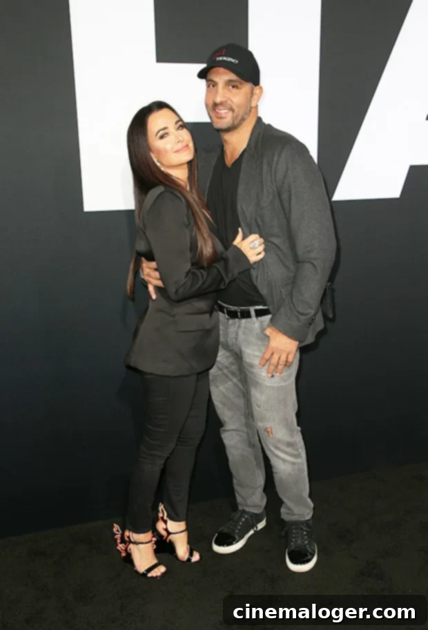 Kyle Richards Stays Coy On Morgan Wade Rumors, Declares She's Not Single 3 kyle richards and her husband