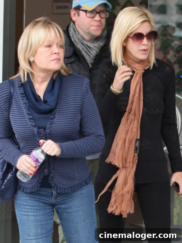 Tori Spelling Seeks Solace From Mom Candy Amid Dean McDermott Marriage Crisis 2 Tori Spelling mom Candy
