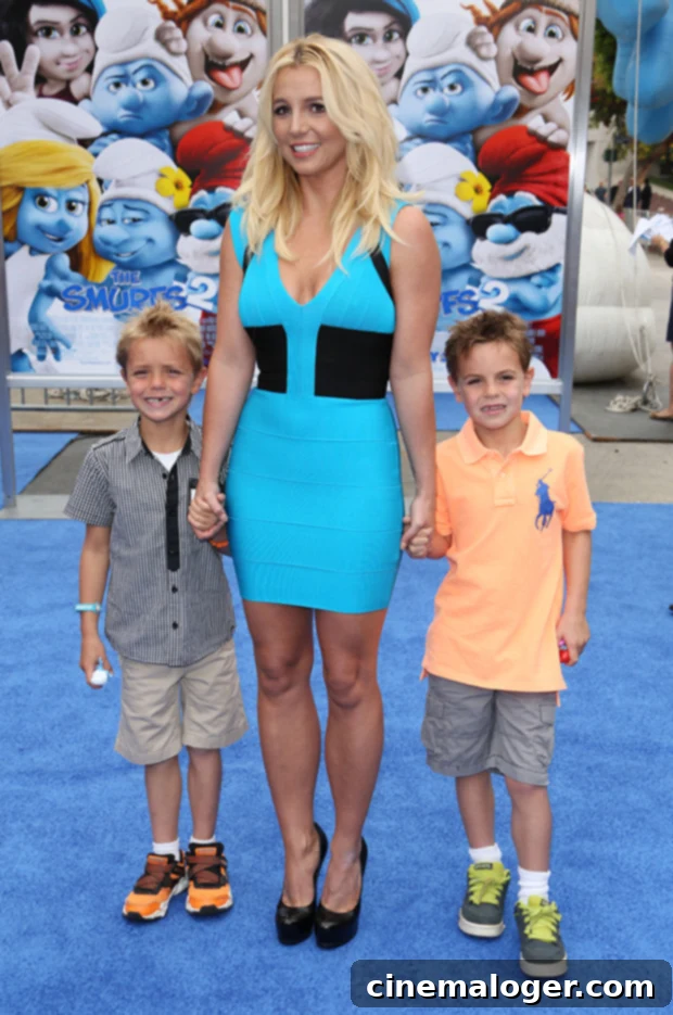 Britney Spears Sons Surf Hawaii in Rare Glimpse 2 Britney Spears' sons Sean Preston and Jayden Federline seen surfing in Hawaii with dad Kevin Federline and half-sister Kori Federline. They are enjoying a family outing on paddleboards in the ocean.