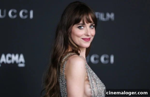 Modern Family Goals: Paltrow and Johnson's Thanksgiving Connection 2 Dakota Johnson