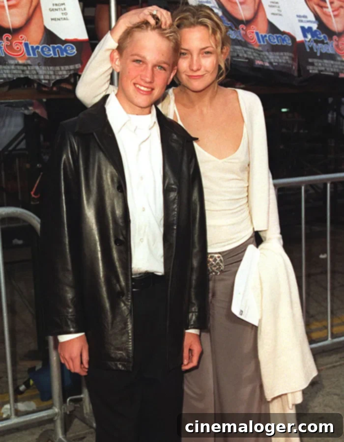 Kate Hudson's Family Tree Brother Oliver Her Estranged Sister And More 3 Wyatt Russell and Kate Hudson