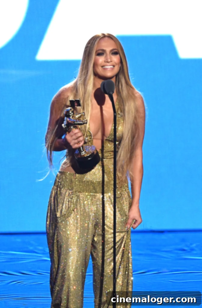 The Video Vanguard Pantheon All MTV VMA Honorees 25 NEW YORK, NY - AUGUST 20: Jennifer Lopez accepts the Michael Jackson Video Vanguard Award onstage during the 2018 MTV Video Music Awards at Radio City Music Hall on August 20, 2018 in New York City. (Photo by Noam Galai/WireImage)