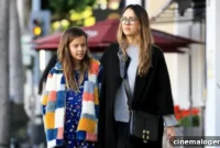 Jessica Alba’s Daughter Honor: A Christmas Twin Sighting